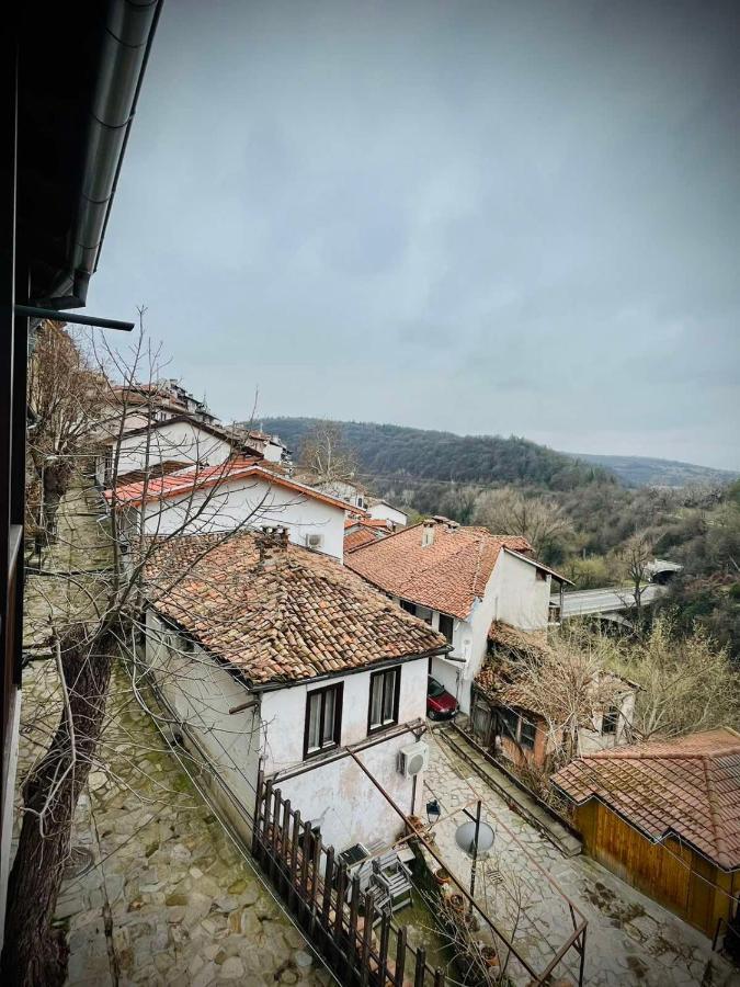 The Green Guest House Of Veliko Tarnovo-Amazing View, Top Location Bagian luar foto