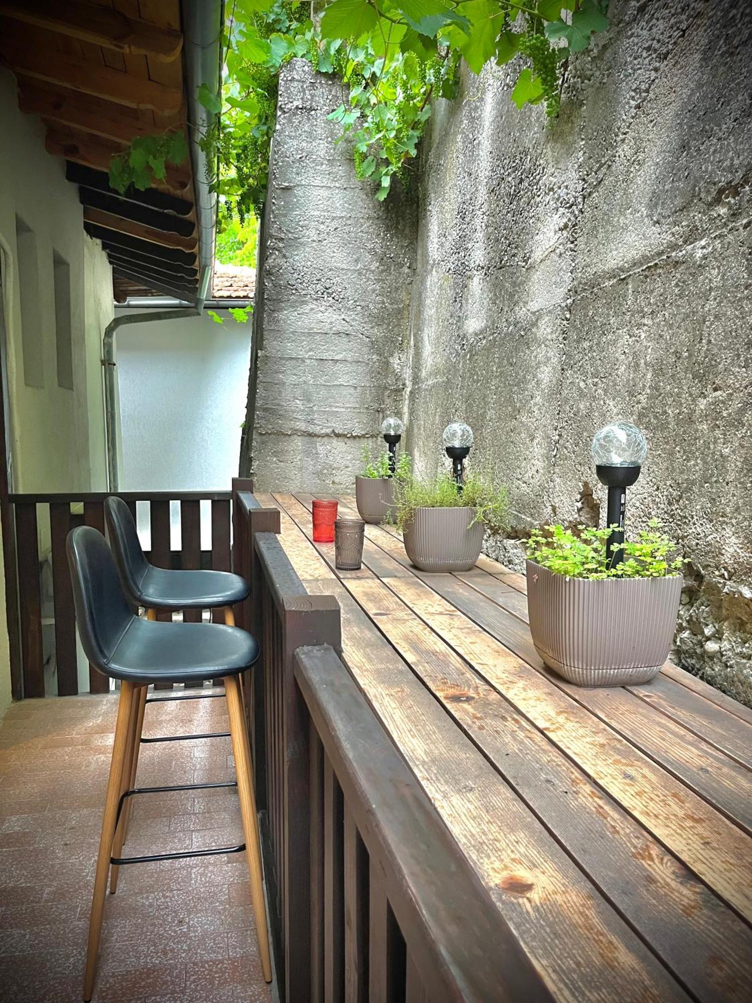 The Green Guest House Of Veliko Tarnovo-Amazing View, Top Location Bagian luar foto